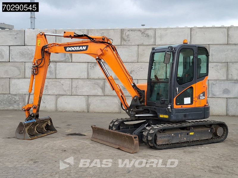 Doosan DX62R-3 - Mini excavator: picture 2 Doosan DX62R-3 - Mini excavator: picture 2