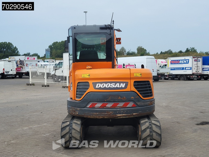 Mini excavator Doosan DX63-3: picture 6