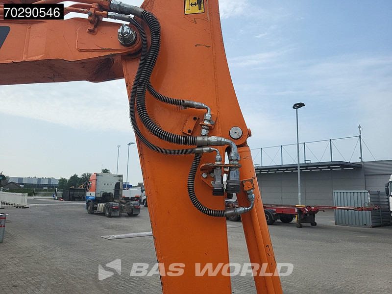 Mini excavator Doosan DX63-3: picture 12