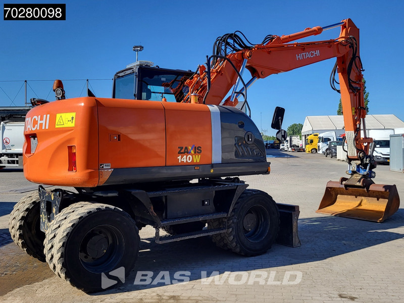 Wheel excavator Hitachi ZX140W -3: picture 6
