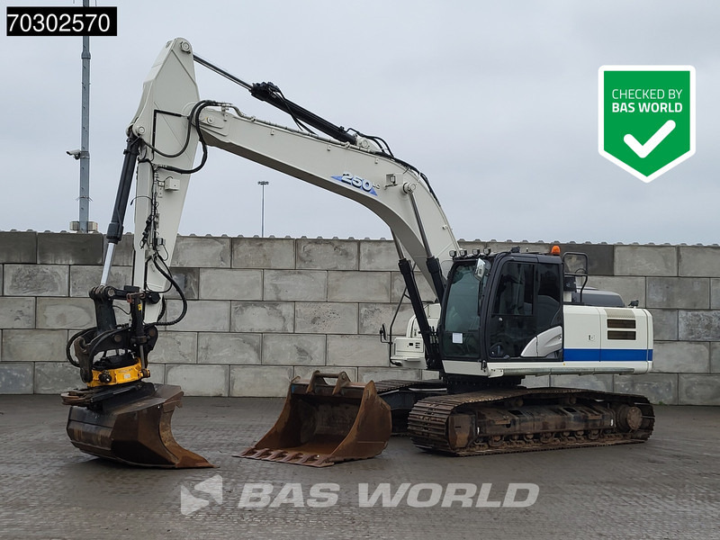 Hitachi ZX250 LC -6 Engcon - 2 Buckets - Crawler excavator: picture 1 Hitachi ZX250 LC -6 Engcon - 2 Buckets - Crawler excavator: picture 1
