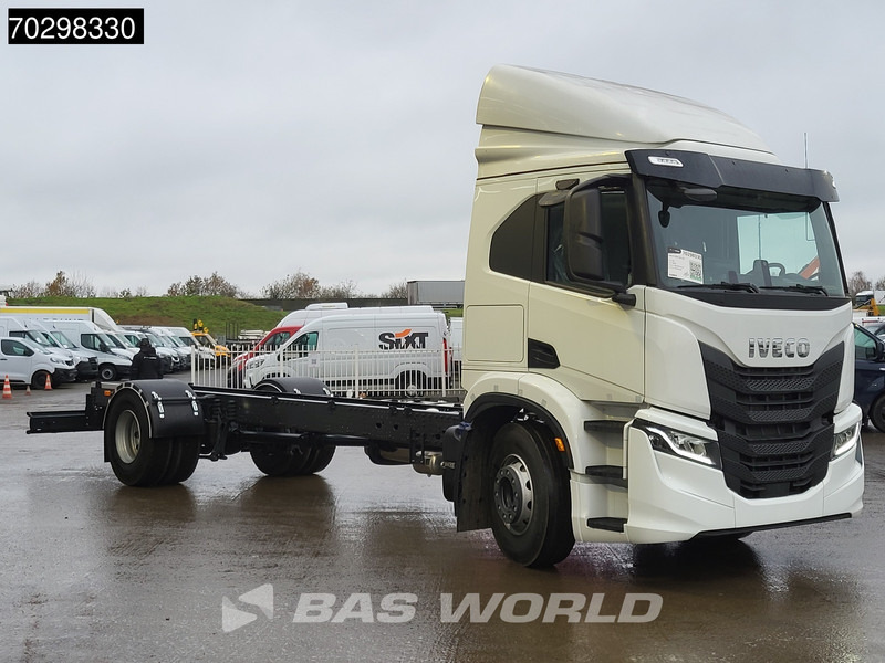 Iveco S-WAY 340 4X2 NEW! Chassis Automatic LED ACC Euro 6 - Cab chassis truck: picture 5 Iveco S-WAY 340 4X2 NEW! Chassis Automatic LED ACC Euro 6 - Cab chassis truck: picture 5