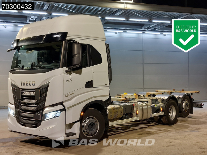 Iveco S-Way 510 6X2 BDF Full Air Automatic Retarder Lift-Axle ACC Euro 6 - Container transporter/ Swap body truck: picture 1 Iveco S-Way 510 6X2 BDF Full Air Automatic Retarder Lift-Axle ACC Euro 6 - Container transporter/ Swap body truck: picture 1