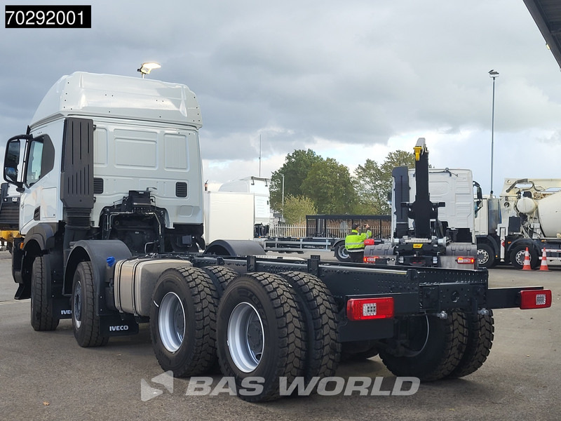 Iveco T-WAY 510 8X4 NEW! Retarder Big-Axle Steelsuspension LED Euro 6 - Cab chassis truck: picture 2 Iveco T-WAY 510 8X4 NEW! Retarder Big-Axle Steelsuspension LED Euro 6 - Cab chassis truck: picture 2