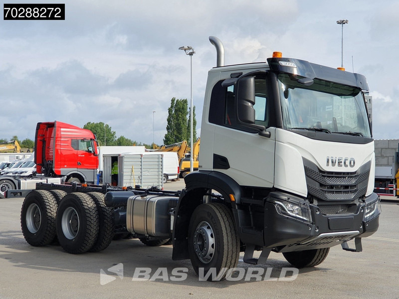 Iveco X-Way 460 6X4 New! Retarder steelsuspension Big-Axle Automatic Navi Euro 6 - Cab chassis truck: picture 3 Iveco X-Way 460 6X4 New! Retarder steelsuspension Big-Axle Automatic Navi Euro 6 - Cab chassis truck: picture 3