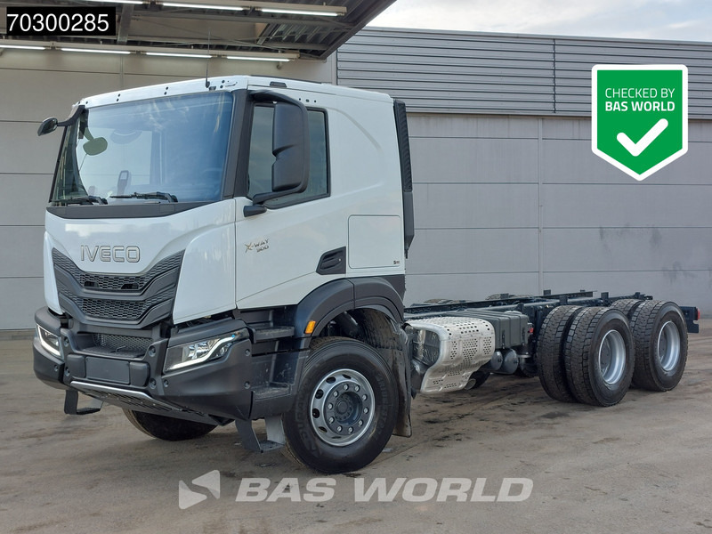 Iveco X-Way 500 X-Way 6X4 NEW 6x4 chassis Sleepercab Rear Air suspension Automatic Euro 6 - Cab chassis truck: picture 1 Iveco X-Way 500 X-Way 6X4 NEW 6x4 chassis Sleepercab Rear Air suspension Automatic Euro 6 - Cab chassis truck: picture 1