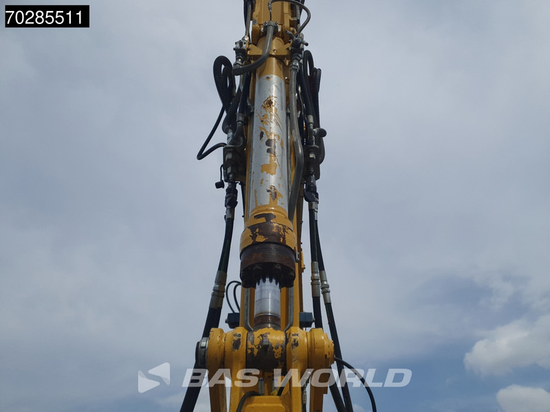 Wheel excavator Komatsu PW118 MR -11: picture 9