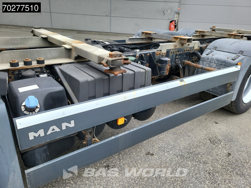 MAN TGS 26.320 6X2 BDF ADR Lift+lenkasche Automatic Euro 6 - Container transporter/ Swap body truck: picture 2 MAN TGS 26.320 6X2 BDF ADR Lift+lenkasche Automatic Euro 6 - Container transporter/ Swap body truck: picture 2