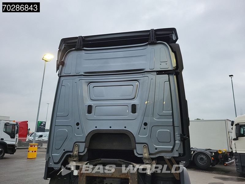 Container transporter/ Swap body truck Mercedes-Benz Actros 1843 4X2 BDF 2xTanks Automatic Euro 6: picture 10