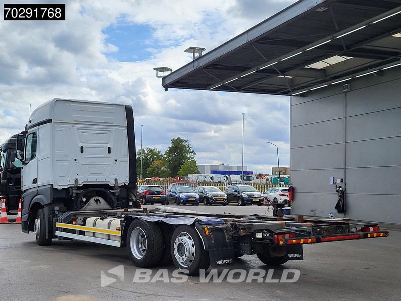 Mercedes-Benz Actros 2542 Actros 6X2 BigSpace Standklima Euro 6 - Container transporter/ Swap body truck: picture 2 Mercedes-Benz Actros 2542 Actros 6X2 BigSpace Standklima Euro 6 - Container transporter/ Swap body truck: picture 2