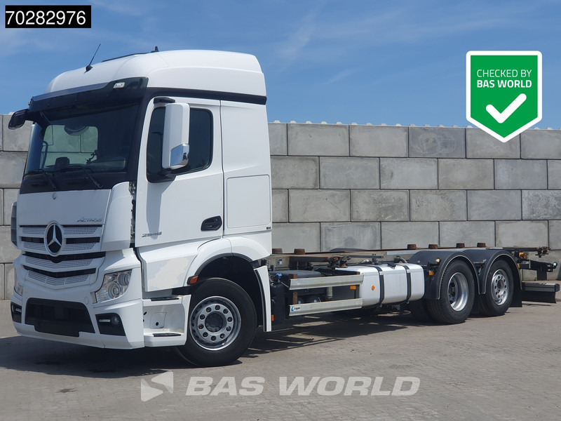 Mercedes-Benz Actros 2548 Actros 6X2 BDF ACC Xenon Liftachse Euro 6 - Container transporter/ Swap body truck: picture 1 Mercedes-Benz Actros 2548 Actros 6X2 BDF ACC Xenon Liftachse Euro 6 - Container transporter/ Swap body truck: picture 1