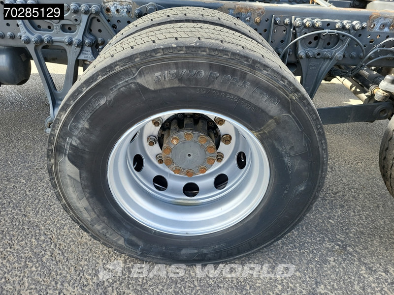 Cab chassis truck Mercedes-Benz Actros 2548 Actros 6X2 BigSpace Retarder PTO Liftachse Xenon ACC Navi Euro 6: picture 16