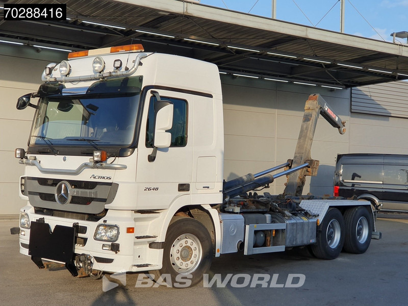 Mercedes-Benz Actros 2648 Actros 6X4 HIAB XR20SL56 Hooklift Big-Axle Automatic Euro 5 - Hook lift truck: picture 3 Mercedes-Benz Actros 2648 Actros 6X4 HIAB XR20SL56 Hooklift Big-Axle Automatic Euro 5 - Hook lift truck: picture 3