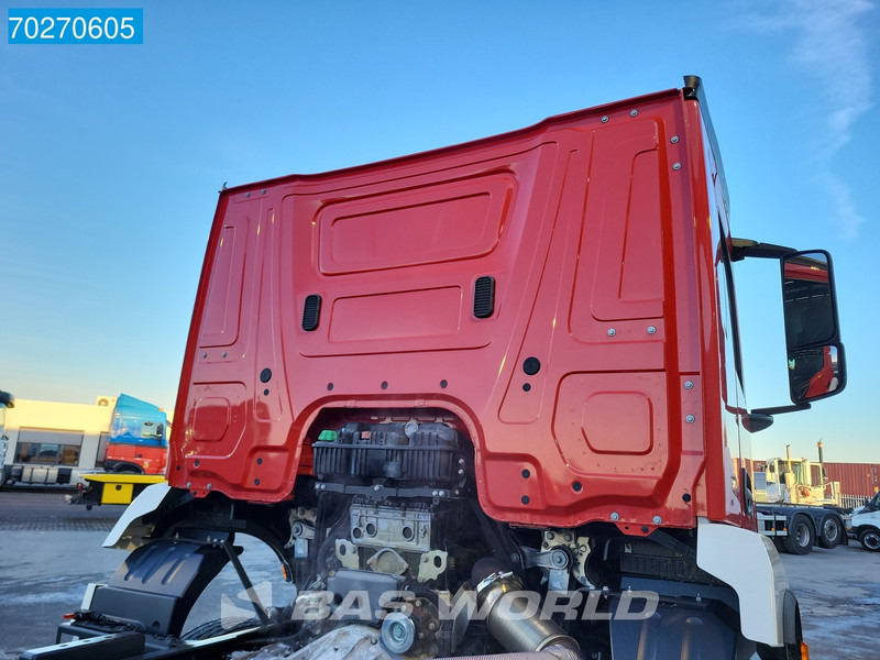 Mercedes-Benz Arocs 4843 8X4 NEW chassis RHD! Steel suspension Automatic Euro 6 - Cab chassis truck: picture 5 Mercedes-Benz Arocs 4843 8X4 NEW chassis RHD! Steel suspension Automatic Euro 6 - Cab chassis truck: picture 5