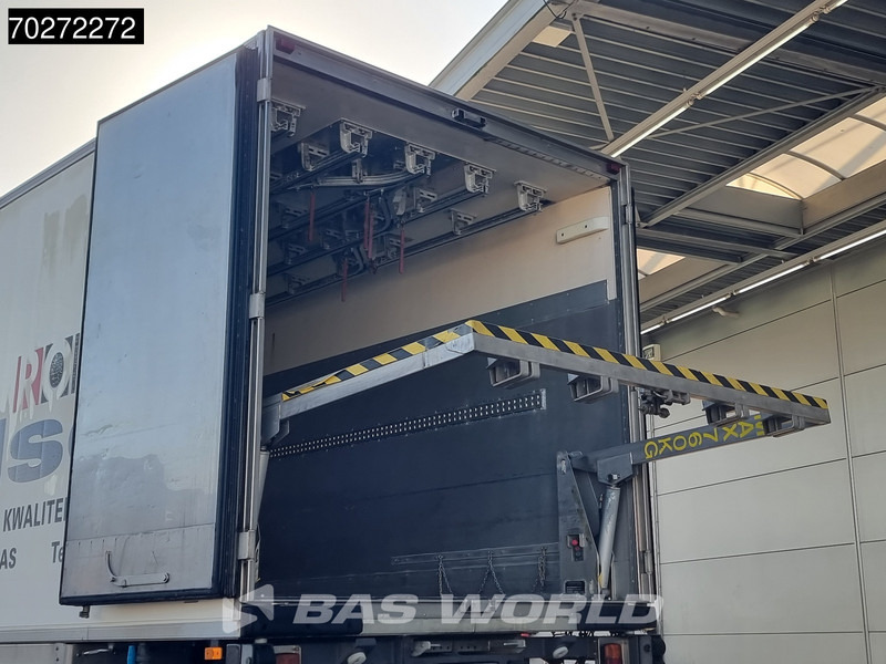 Mercedes-Benz Axor 1823 4X2 Carrier Supra 750 Meathanging Rohrbahn Automatic Euro 3 - Refrigerator truck: picture 5 Mercedes-Benz Axor 1823 4X2 Carrier Supra 750 Meathanging Rohrbahn Automatic Euro 3 - Refrigerator truck: picture 5