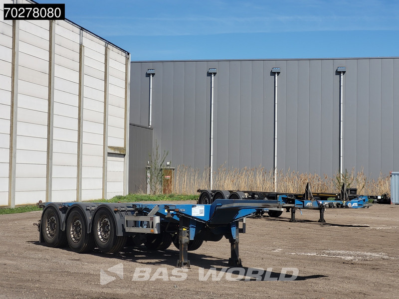 Pacton Container Xpress 3 axles Multi Liftachse - Container transporter/ Swap body semi-trailer: picture 3 Pacton Container Xpress 3 axles Multi Liftachse - Container transporter/ Swap body semi-trailer: picture 3