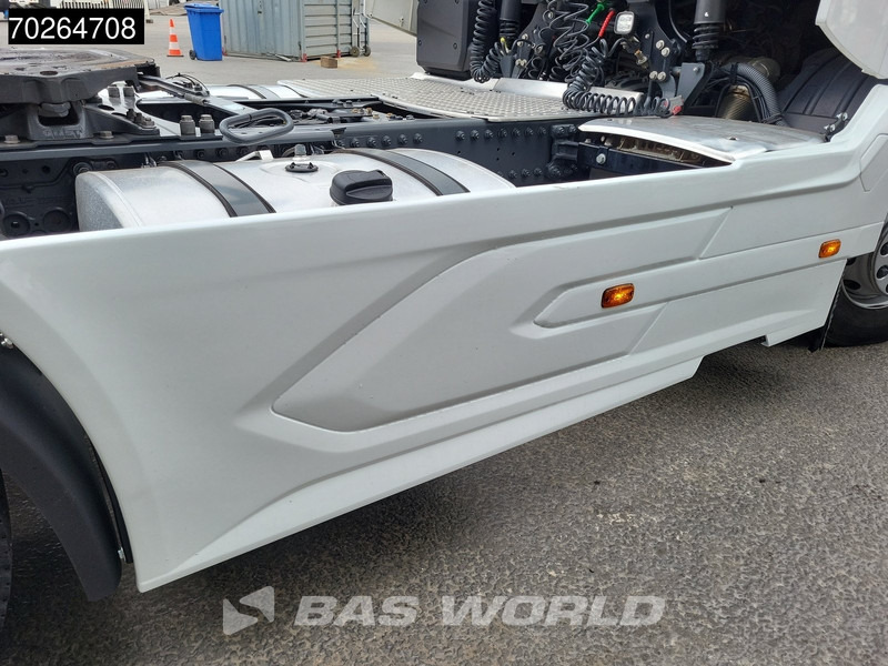 Tractor unit DAF XF 480 4X2 2xTanks LED ACC Euro 6: picture 14