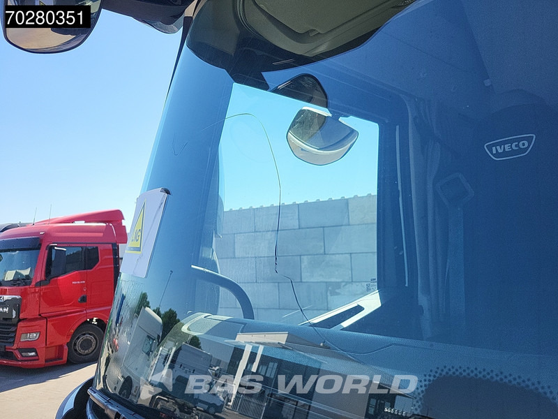 Tractor unit Iveco S-Way 460 4X2 LNG Retarder 2x Tanks Standklima LED Navi: picture 10