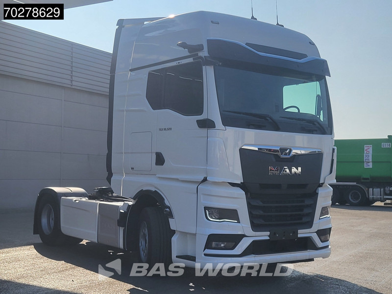 MAN TGX 18.520 4X2 Retarder 2xTanks Standklima MirrorCam ACC Navi LED Euro 6 Nieuw! - Tractor unit: picture 3 MAN TGX 18.520 4X2 Retarder 2xTanks Standklima MirrorCam ACC Navi LED Euro 6 Nieuw! - Tractor unit: picture 3