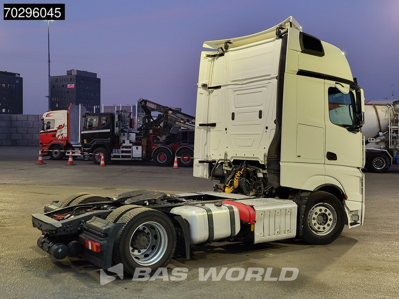 Mercedes-Benz Actros 1845 Actros 4X2 GigaSpace NL-Truck Mega 2xTanks Standklima ACC Euro 6 - Tractor unit: picture 5 Mercedes-Benz Actros 1845 Actros 4X2 GigaSpace NL-Truck Mega 2xTanks Standklima ACC Euro 6 - Tractor unit: picture 5