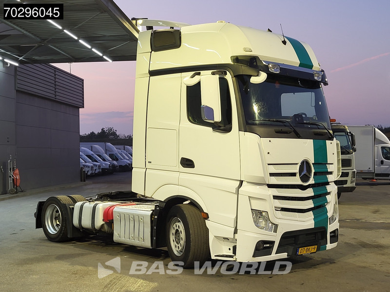 Mercedes-Benz Actros 1845 Actros 4X2 GigaSpace NL-Truck Mega 2xTanks Standklima ACC Euro 6 - Tractor unit: picture 3 Mercedes-Benz Actros 1845 Actros 4X2 GigaSpace NL-Truck Mega 2xTanks Standklima ACC Euro 6 - Tractor unit: picture 3