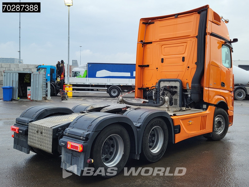 Mercedes-Benz Actros 2663 Actros 6X4 GigaSpace Retarder Full-Air Leder MirrorCam DynamicSteering Compressor Xenon Navi ACC Euro 6 - Tractor unit: picture 5 Mercedes-Benz Actros 2663 Actros 6X4 GigaSpace Retarder Full-Air Leder MirrorCam DynamicSteering Compressor Xenon Navi ACC Euro 6 - Tractor unit: picture 5