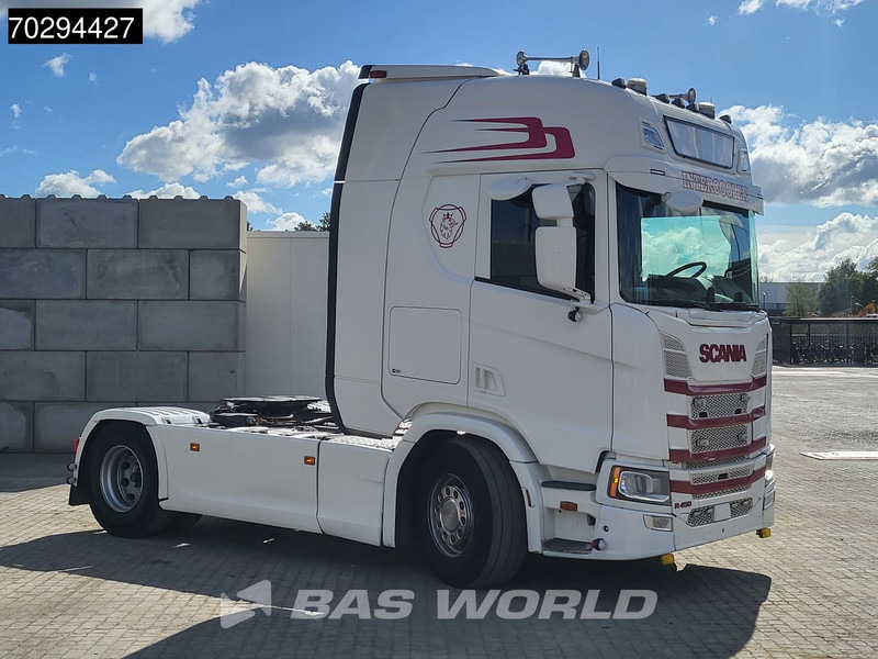 Scania R450 R 4X2 Retarder 2xTanks Leder ACC Hydraulic Euro 6 - Tractor unit: picture 3 Scania R450 R 4X2 Retarder 2xTanks Leder ACC Hydraulic Euro 6 - Tractor unit: picture 3