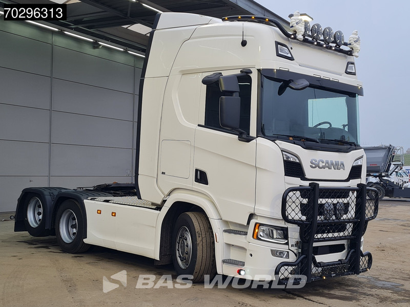 Scania R590 6X2 WB315! Retarder Full-Air 2xTanks Leather ACC Navi LED Euro 6 - Tractor unit: picture 3 Scania R590 6X2 WB315! Retarder Full-Air 2xTanks Leather ACC Navi LED Euro 6 - Tractor unit: picture 3