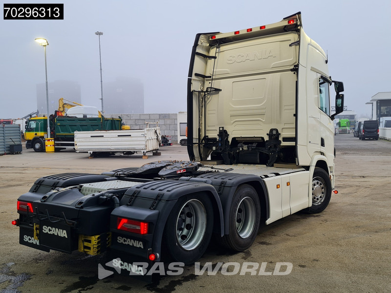 Scania R590 6X2 WB315! Retarder Full-Air 2xTanks Leather ACC Navi LED Euro 6 - Tractor unit: picture 5 Scania R590 6X2 WB315! Retarder Full-Air 2xTanks Leather ACC Navi LED Euro 6 - Tractor unit: picture 5