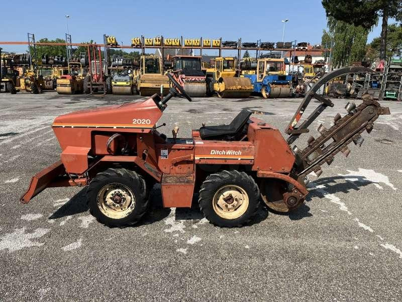 DITCH WITCH 2020K - Trencher: picture 4 DITCH WITCH 2020K - Trencher: picture 4