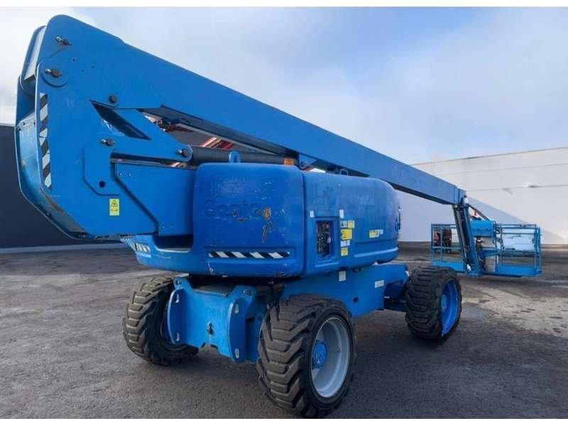 Genie Z-80/60 - Vertical mast lift: picture 4 Genie Z-80/60 - Vertical mast lift: picture 4