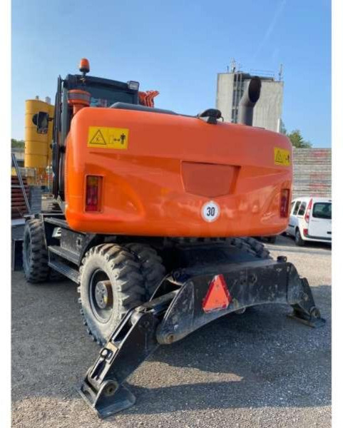 Hitachi ZX170W-5B - Wheel excavator: picture 5 Hitachi ZX170W-5B - Wheel excavator: picture 5