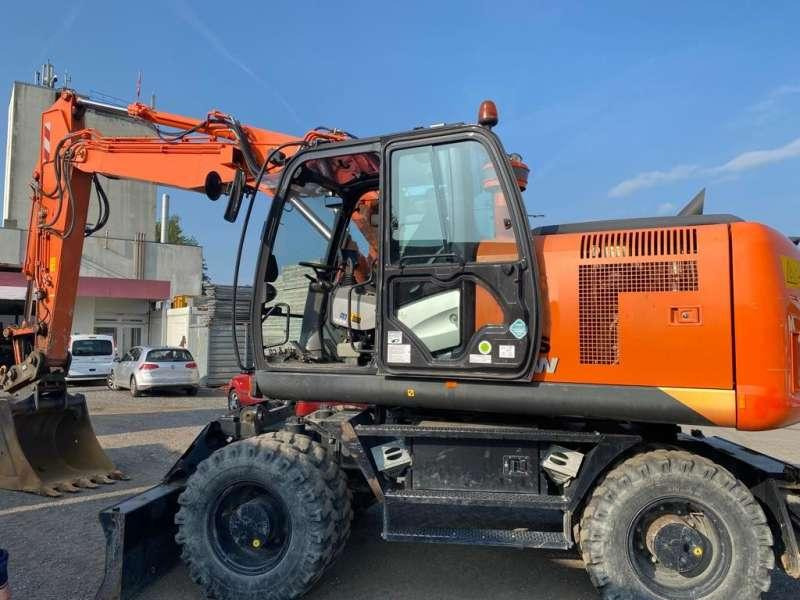 Hitachi ZX170W-5B - Wheel excavator: picture 1 Hitachi ZX170W-5B - Wheel excavator: picture 1
