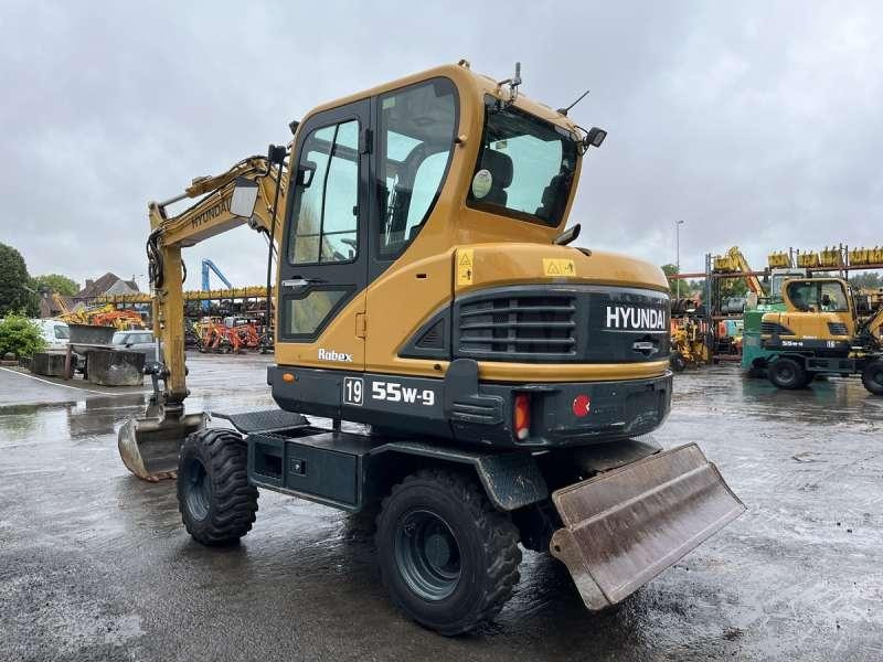 Hyundai ROBEX 55W-9 / R55W-9 - Wheel excavator: picture 5 Hyundai ROBEX 55W-9 / R55W-9 - Wheel excavator: picture 5