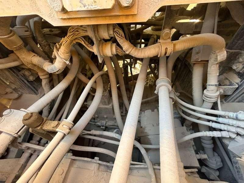 Wheel loader Komatsu WA600-8E0: picture 39 Wheel loader Komatsu WA600-8E0: picture 39