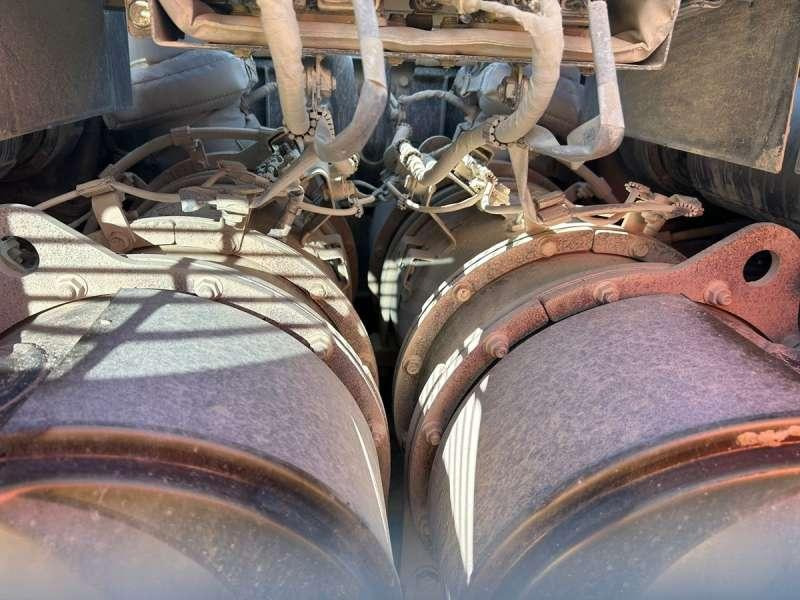 Wheel loader Komatsu WA600-8E0: picture 26 Wheel loader Komatsu WA600-8E0: picture 26