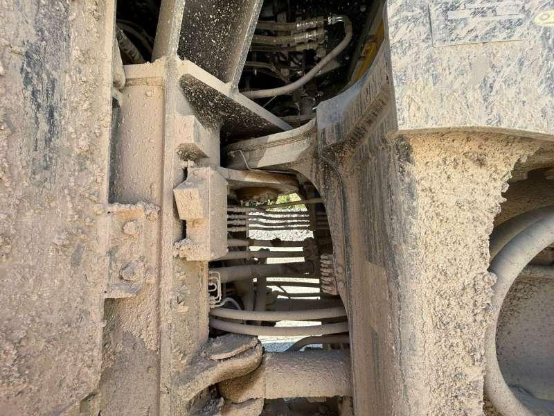 Wheel loader Komatsu WA600-8E0: picture 16 Wheel loader Komatsu WA600-8E0: picture 16