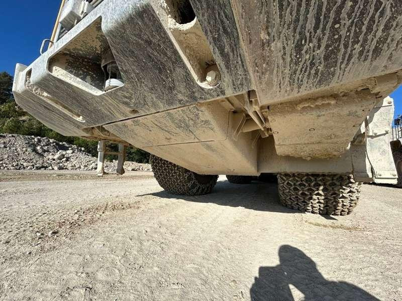 Wheel loader Komatsu WA600-8E0: picture 42 Wheel loader Komatsu WA600-8E0: picture 42