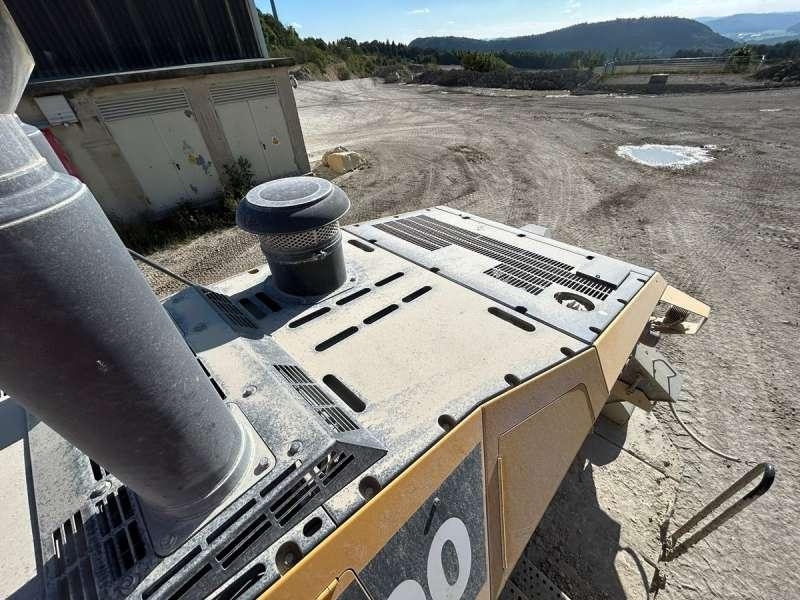 Wheel loader Komatsu WA600-8E0: picture 17 Wheel loader Komatsu WA600-8E0: picture 17