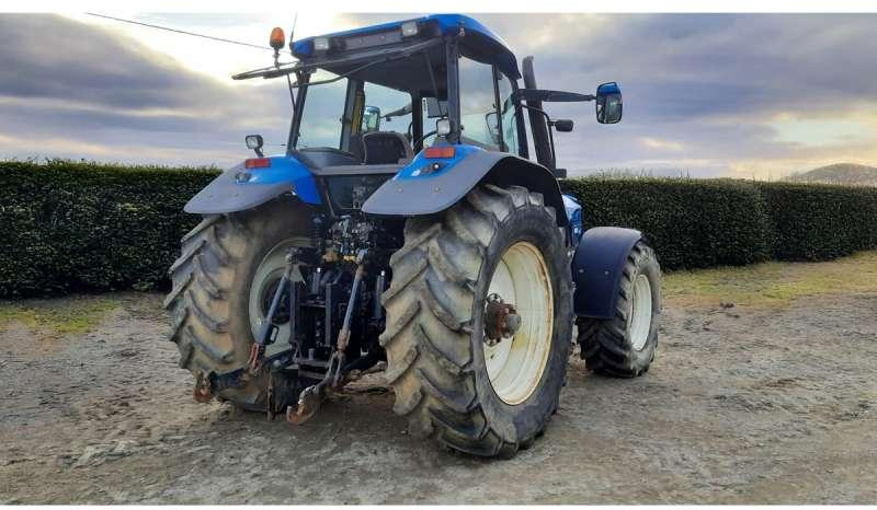 New Holland TM190 - Farm tractor: picture 4 New Holland TM190 - Farm tractor: picture 4