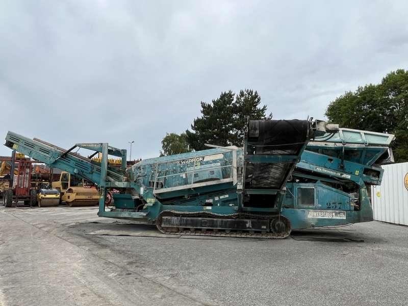 Powerscreen Warrior 1800 - Screener: picture 4 Powerscreen Warrior 1800 - Screener: picture 4