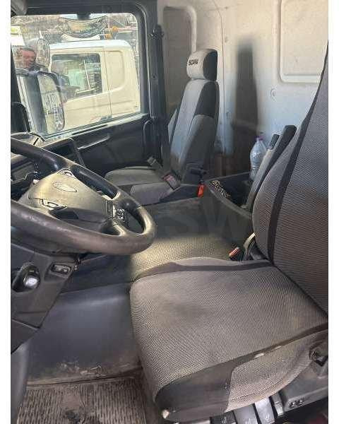 Scania G450 4X4 - Tractor unit: picture 5 Scania G450 4X4 - Tractor unit: picture 5