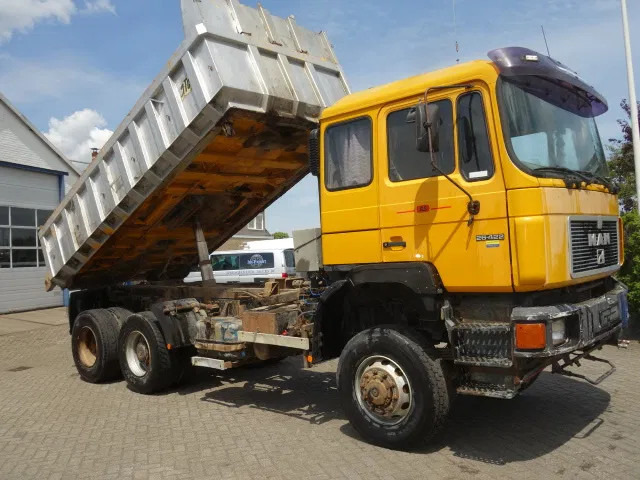 MAN 26.422 man 4x4 kipper - Tipper: picture 1 MAN 26.422 man 4x4 kipper - Tipper: picture 1