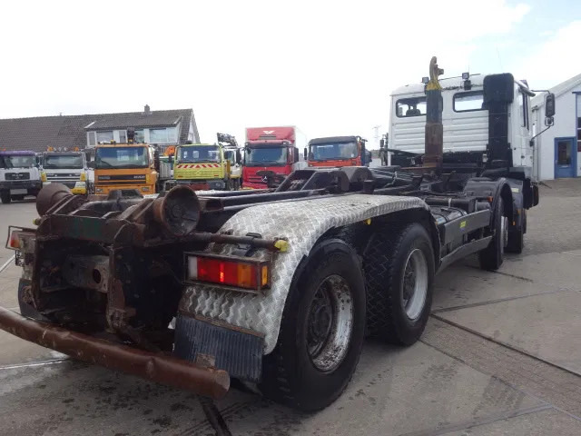 Hook lift truck MAN 35-364 8X4: picture 7