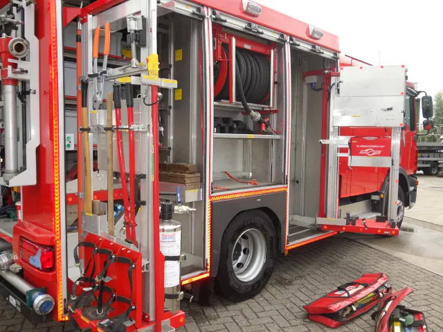 MAN TGM 15.250 FIRE TRUCK,2000 LITER TANK, FOAM TANK, AIRCO - Fire truck: picture 2 MAN TGM 15.250 FIRE TRUCK,2000 LITER TANK, FOAM TANK, AIRCO - Fire truck: picture 2
