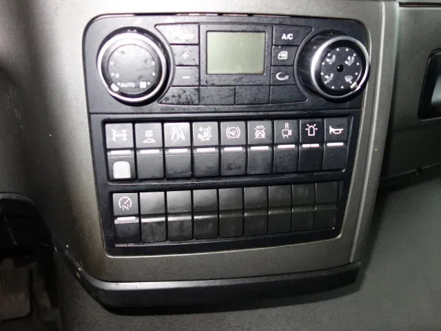 MAN TGM 18-290 - Cab chassis truck: picture 4 MAN TGM 18-290 - Cab chassis truck: picture 4