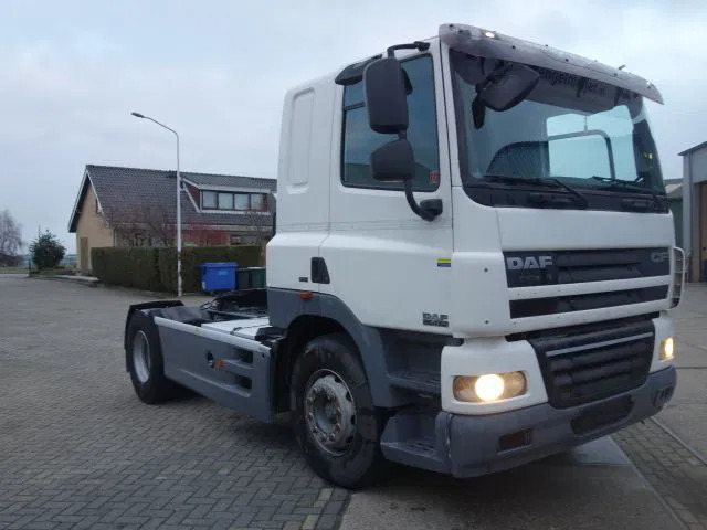 DAF CF 410 - Tractor unit: picture 2 DAF CF 410 - Tractor unit: picture 2