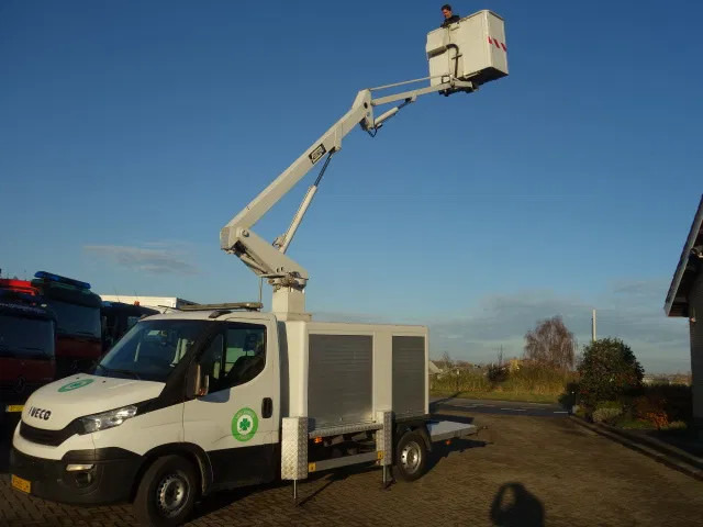 Iveco Daily 35S14 CUSTERS 12 METER SKY WORKER EURO 6 ,AIRCO - Van: picture 1 Iveco Daily 35S14 CUSTERS 12 METER SKY WORKER EURO 6 ,AIRCO - Van: picture 1