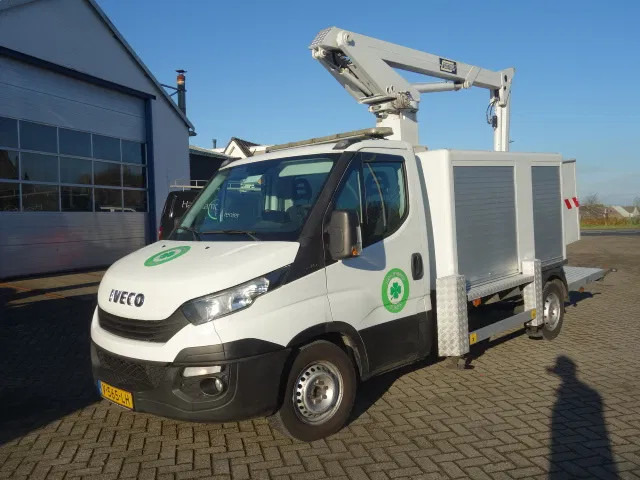 Iveco Daily 35S14 CUSTERS 12 METER SKY WORKER EURO 6 ,AIRCO - Van: picture 3 Iveco Daily 35S14 CUSTERS 12 METER SKY WORKER EURO 6 ,AIRCO - Van: picture 3