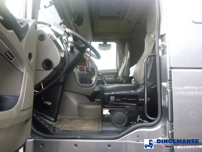 Crane truck DAF XF 105.510 6x4 + Loglift F281S83 crane / timber truck + dolly: picture 13